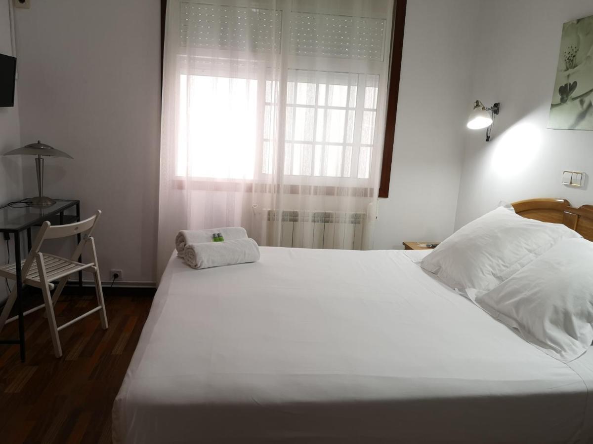 Hostal Carbonara ア・コルーニャ エクステリア 写真